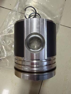 PU126TI Pièces détachées du moteur Piston,linérateur, roulement principal + roulement de tige, soupape d'admission/échappement, etc.